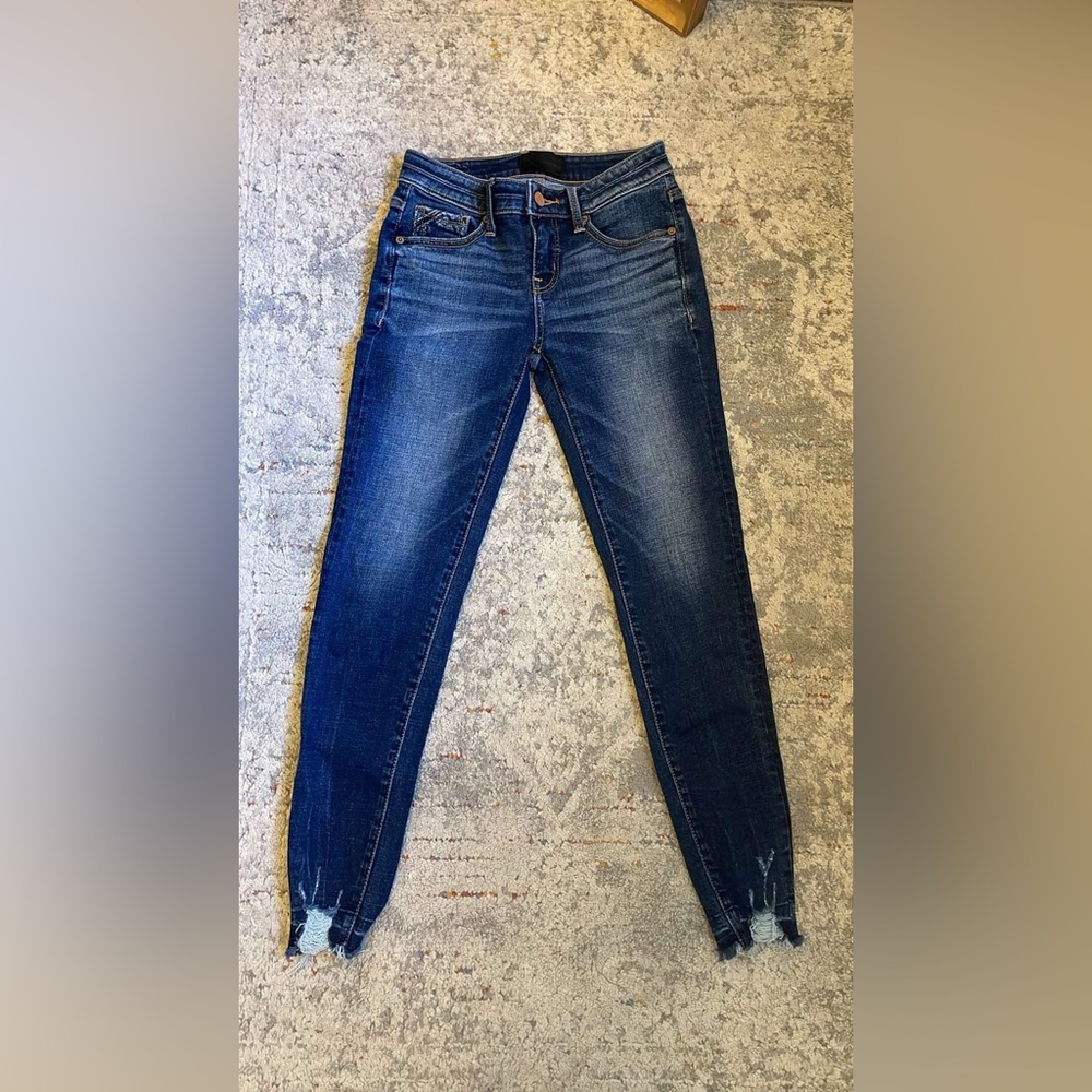 Size 23 Buckle Black skinny jeans